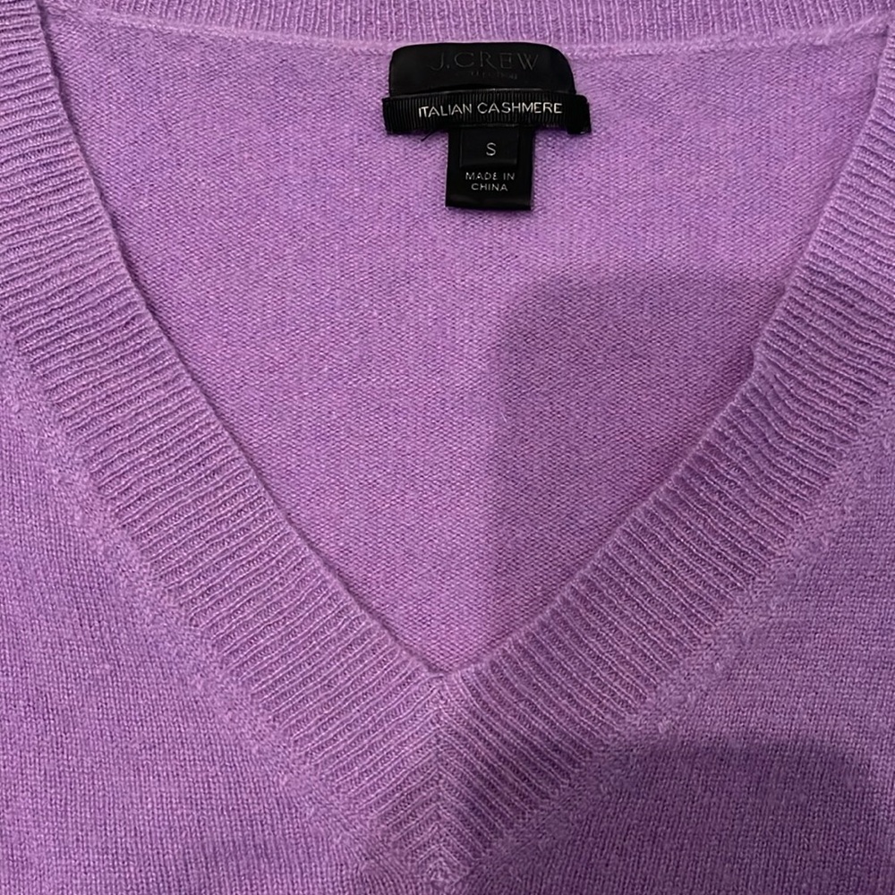 Cashmere Classic Slim V Neck Sweater